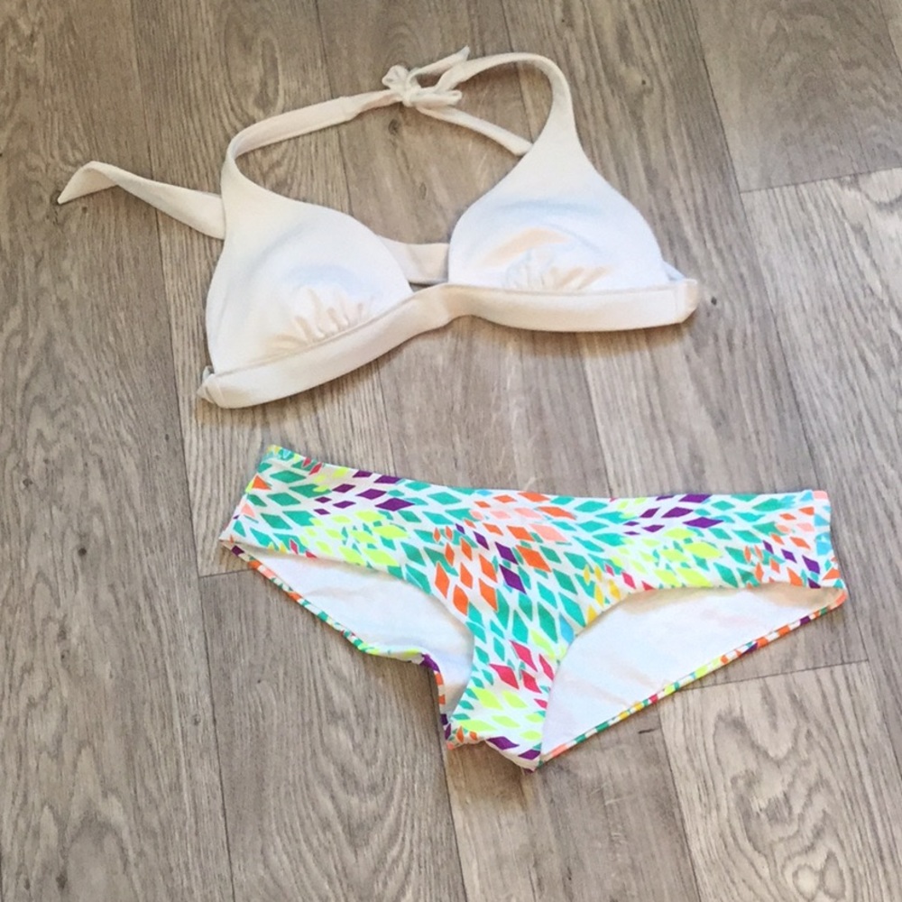 VS bikini